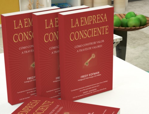 WHICH BOOK DOES VIVIAN SAUKSTELISKIS, GLOBANT'S VICE PRESIDENT OF OPERATIONS RECOMMEND?